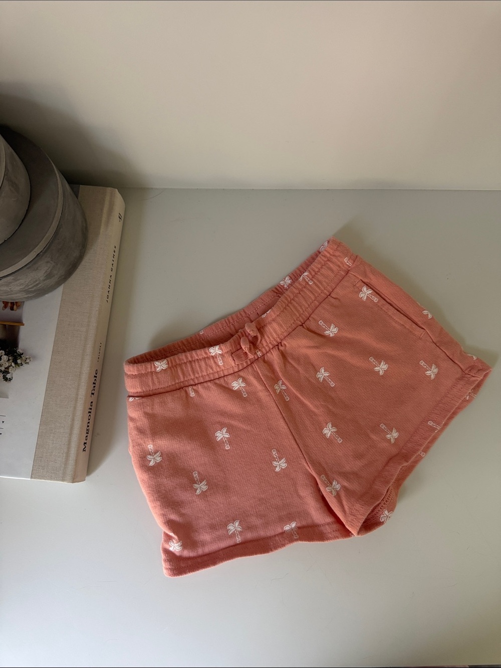 Kid’s Coral Pink Knit Shorts with White Palm Print